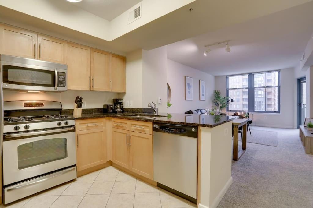 Condo With Gym And Pool In Pentagon City 8Min To Dca Arlington Buitenkant foto